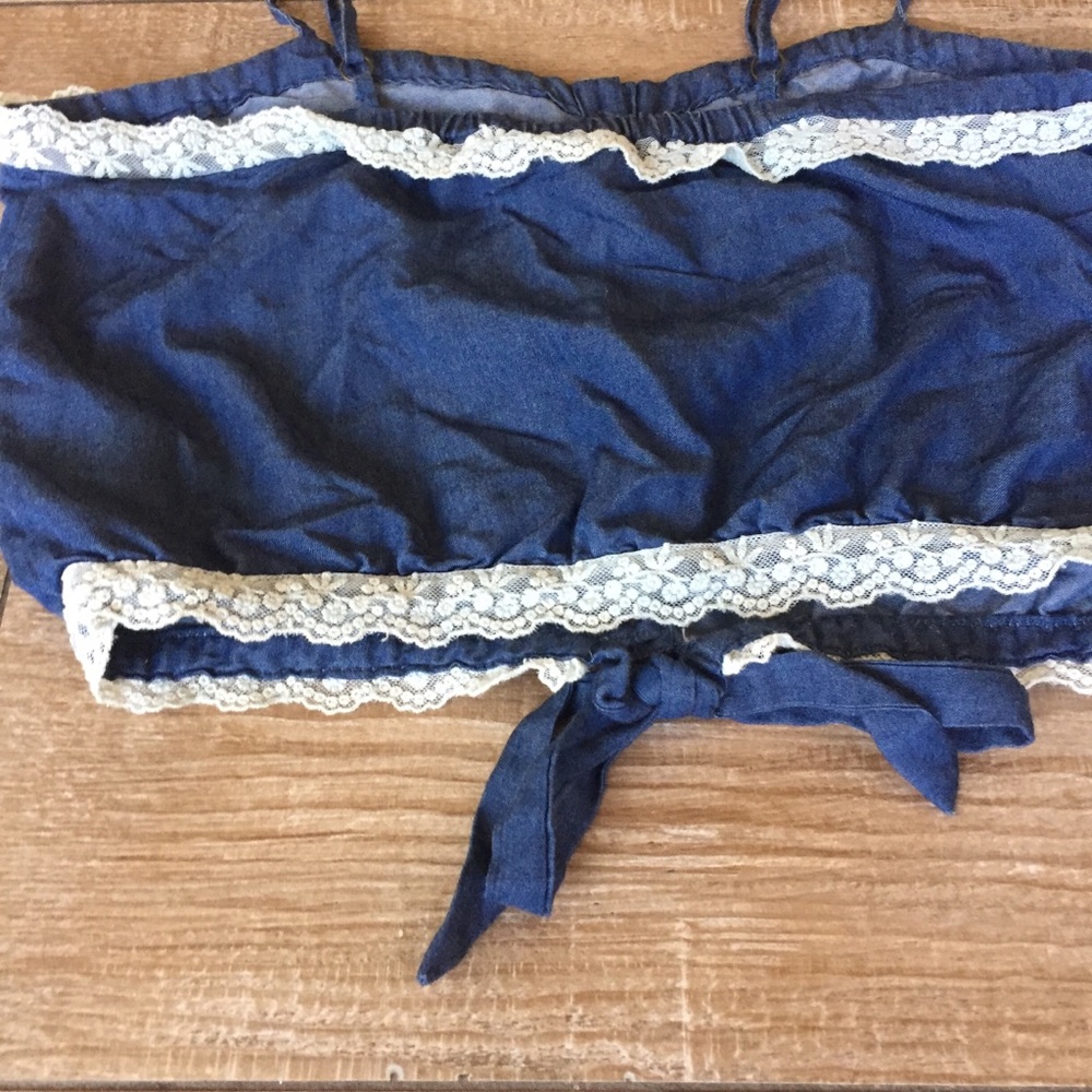 *SOLD*      F21 Denim & Lace Sweetheart Crop Top - Picture 6 of 7